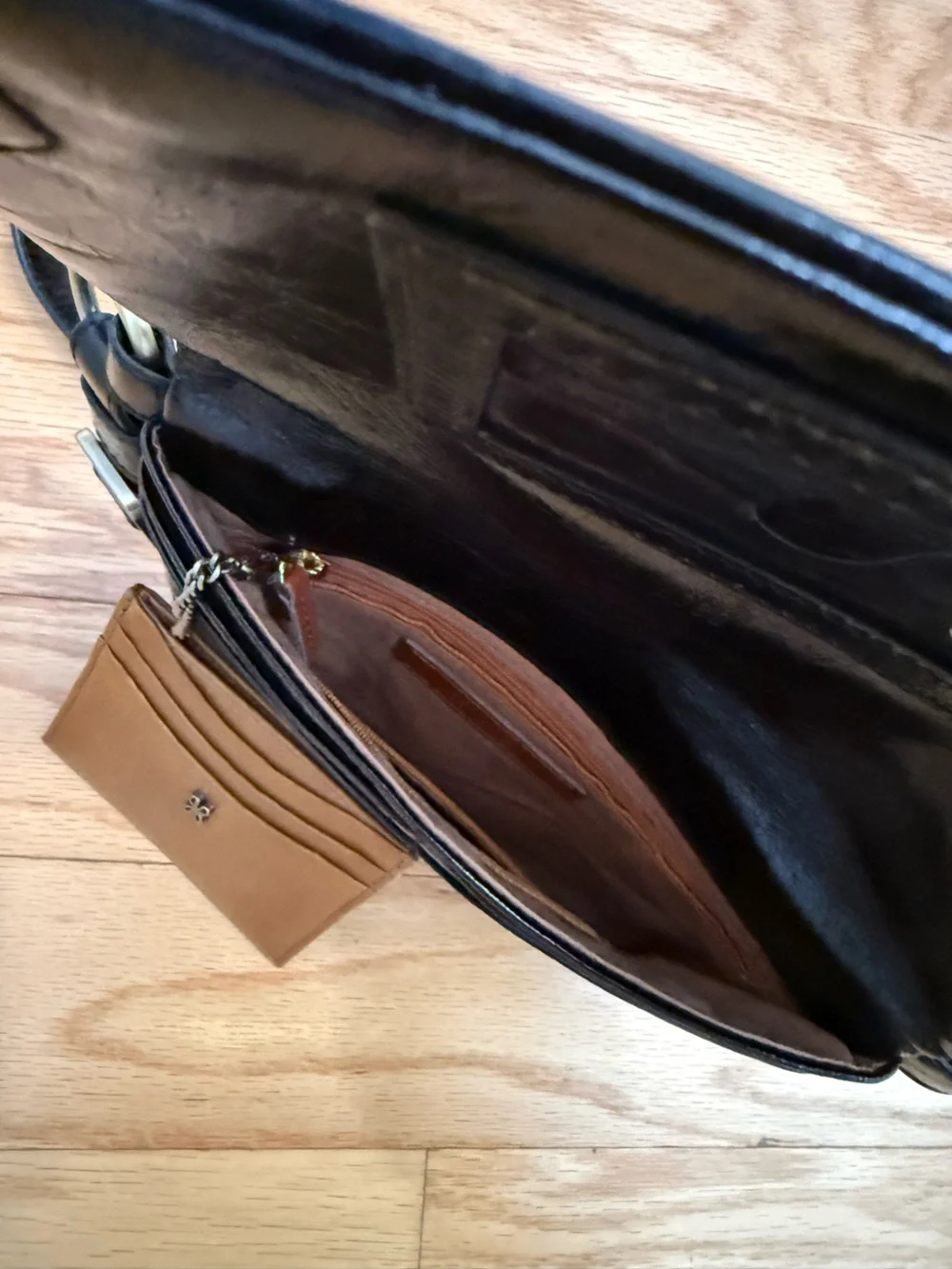 HOBO Winn Belt Bag/ Crossbody in black, +*card case LIKE NEW
